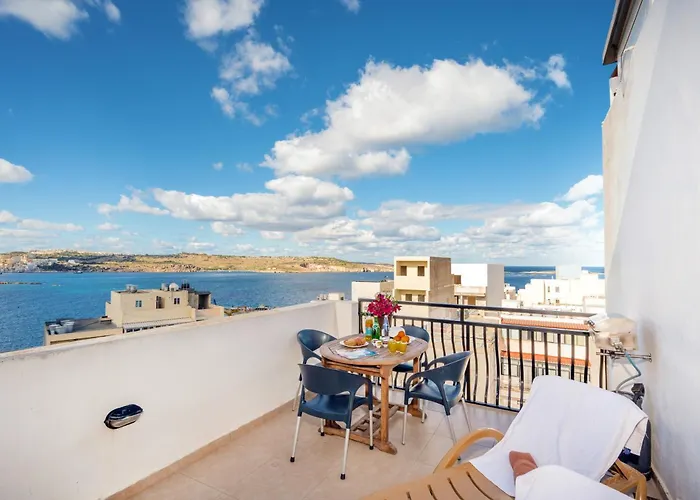 Seashells 2 Bedroom Apartment With Sunny Terrace With Stunning Sea Views - By Getawaysmalta