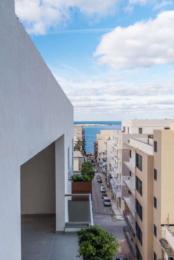 Seashells 2 Bedroom With Sunny Terrace With Stunning Sea Views - By Getawaysmalta Apartamento